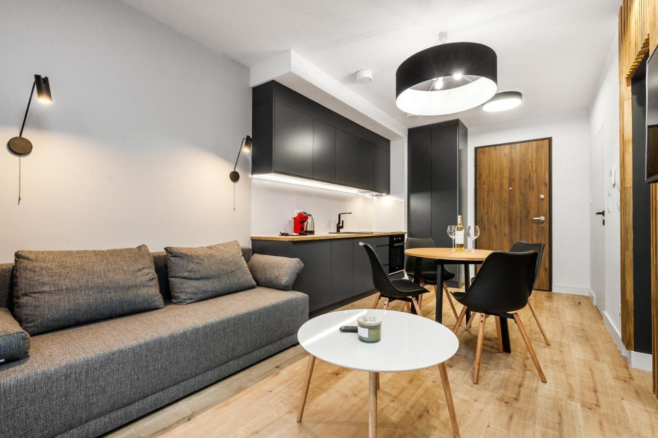 Uroczy Apartament W Sercu Starego Miasta Гданск Екстериор снимка